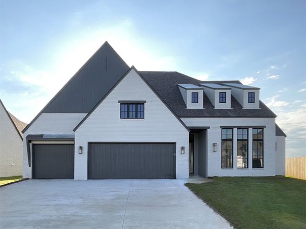 6709 S Fir Avenue, Broken Arrow, OK 74011