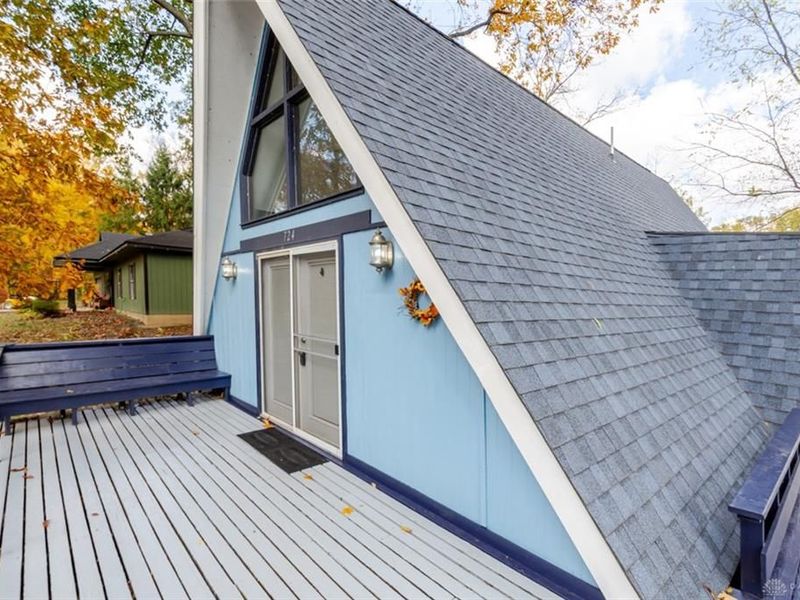 724 Lakengren Drive, Eaton, OH 45320 Photo 3