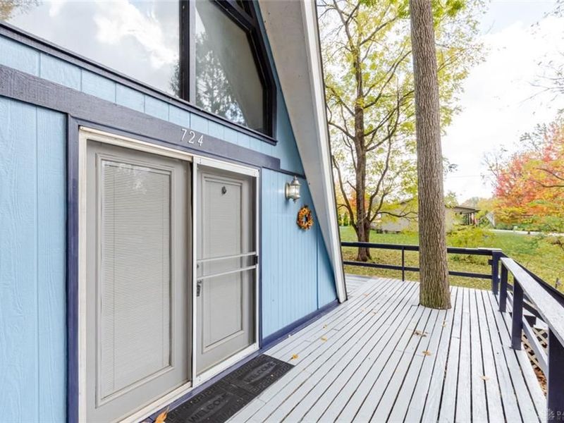 724 Lakengren Drive, Eaton, OH 45320 Photo 4