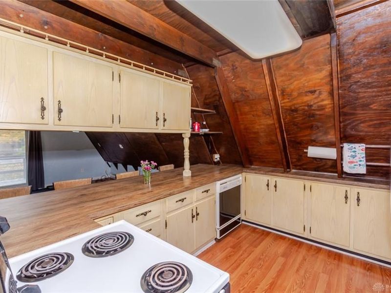 724 Lakengren Drive, Eaton, OH 45320 Photo 8