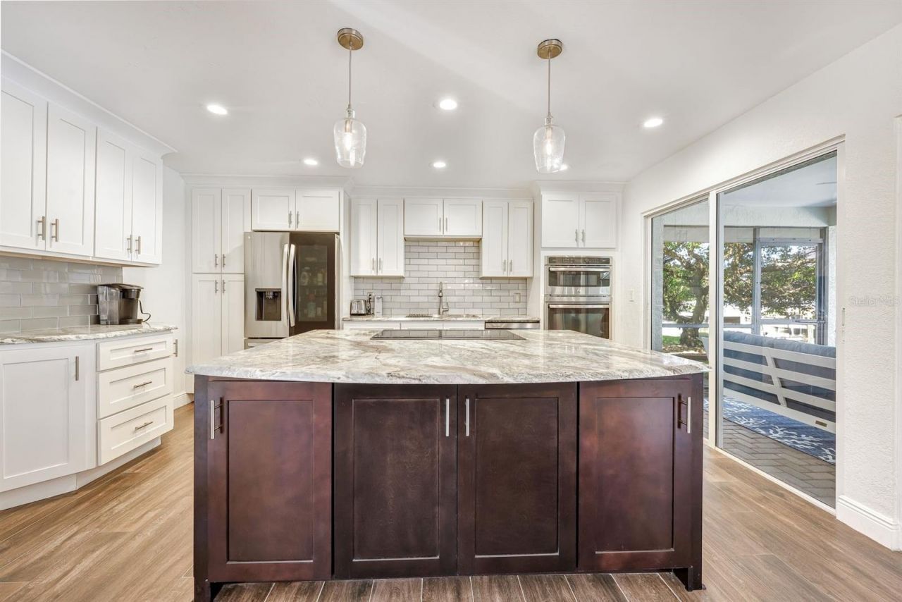 5805 SW 1st Place, Cape Coral, FL 33914 Photo