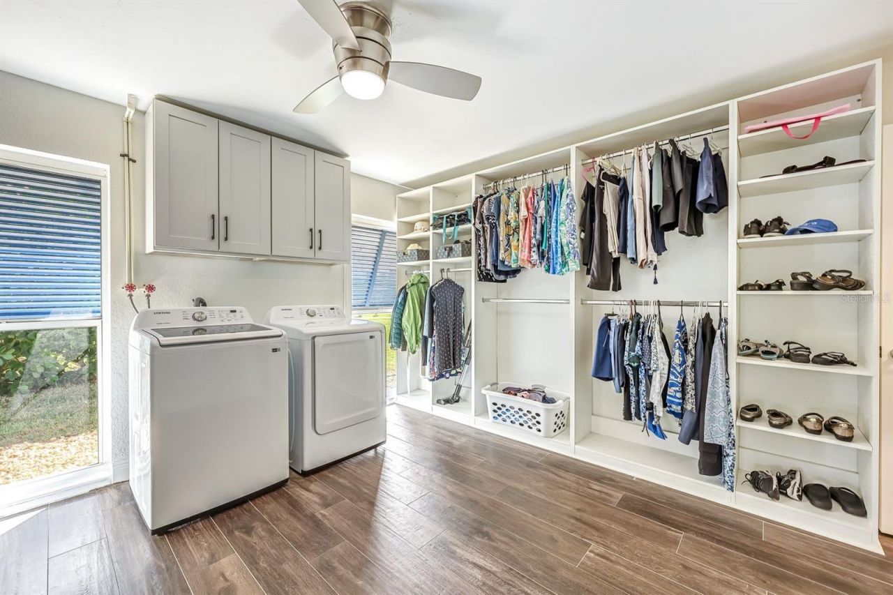 5805 SW 1st Place, Cape Coral, FL 33914 Photo