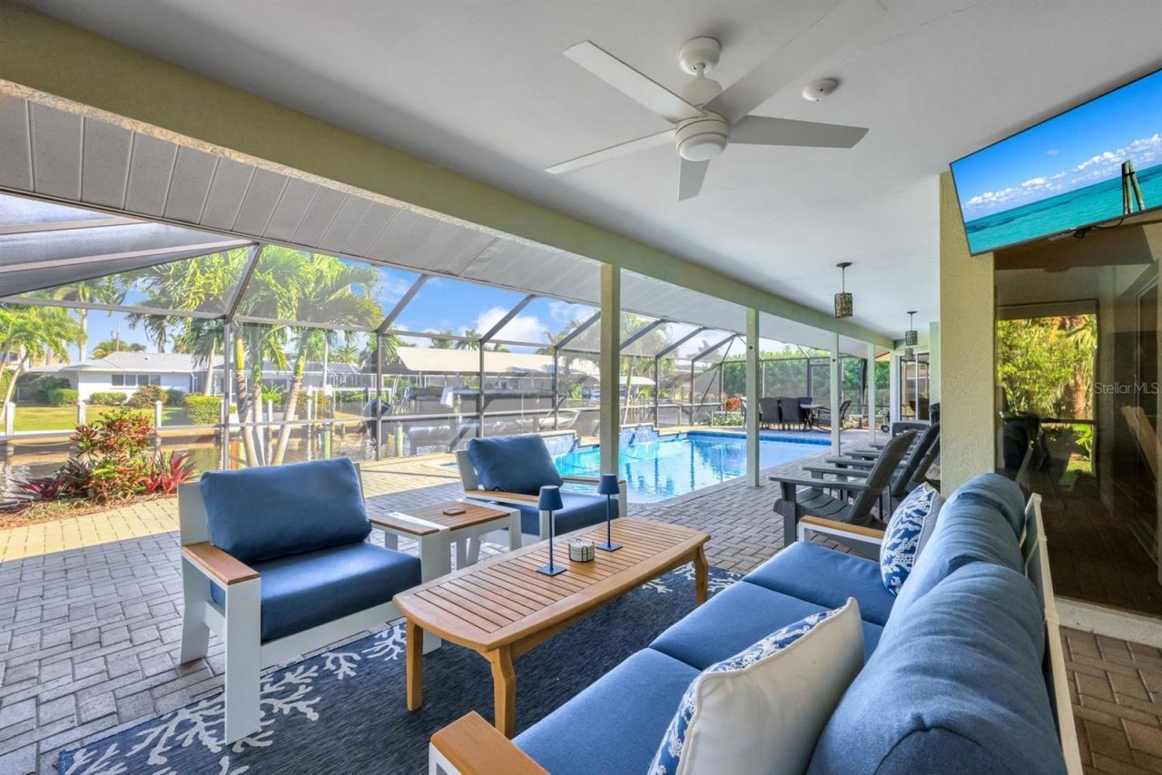 5805 SW 1st Place, Cape Coral, FL 33914 Photo