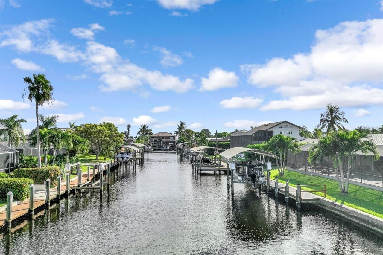 5805 SW 1st Place, Cape Coral, FL 33914 Photo