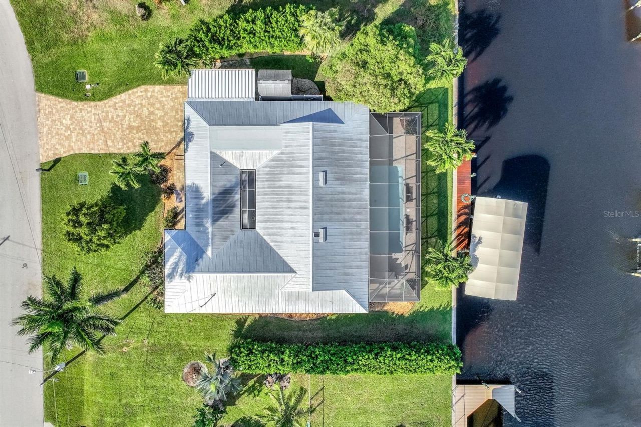 5805 SW 1st Place, Cape Coral, FL 33914 Photo