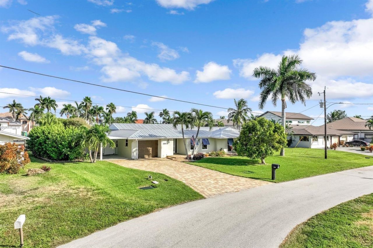5805 SW 1st Place, Cape Coral, FL 33914 Photo