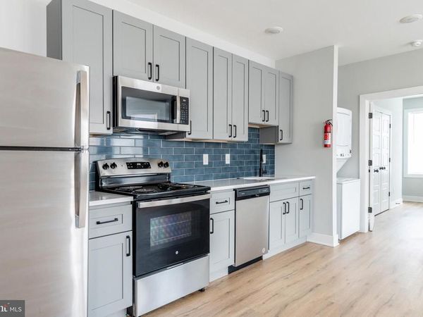 2914 W OXFORD STREET, PHILADELPHIA, PA 19121