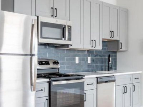 2914 W OXFORD STREET, PHILADELPHIA, PA 19121