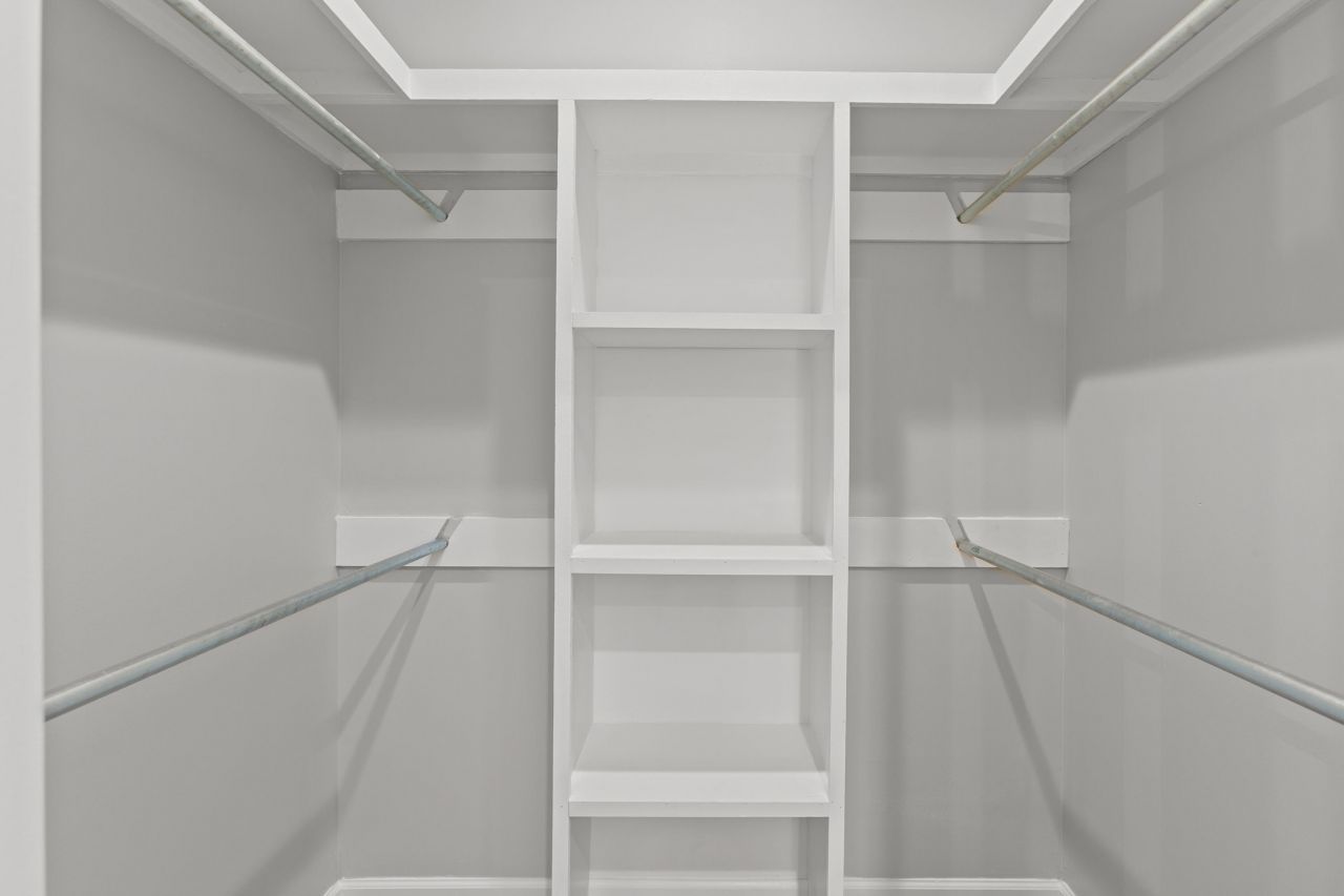 1359 Columbia Road Photo 17