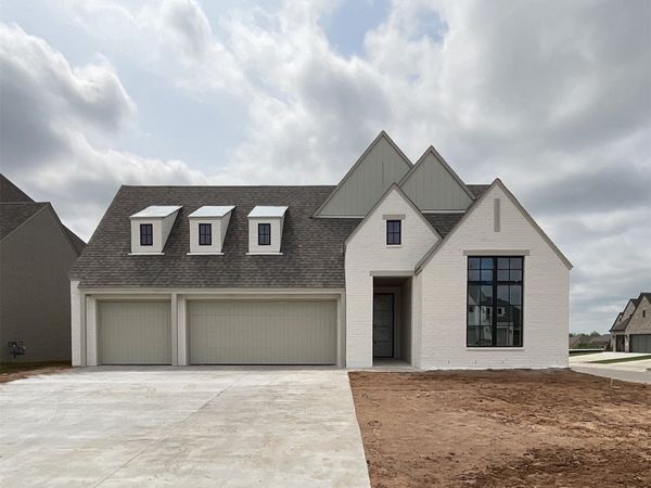 2723 W Van Buren Court, Broken Arrow, OK 74011