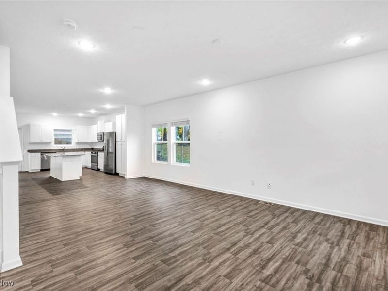 492 Douglas Street, Akron, OH 44307 Photo 10