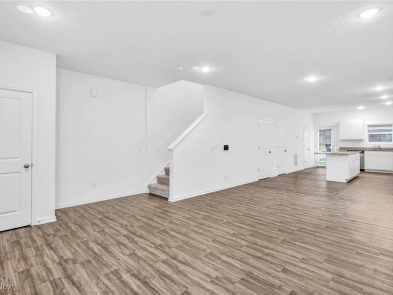 492 Douglas Street, Akron, OH 44307 Photo 11