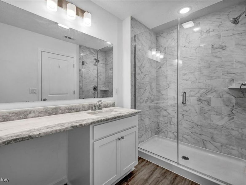 492 Douglas Street, Akron, OH 44307 Photo 29