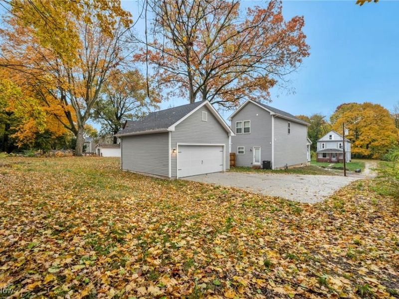 492 Douglas Street, Akron, OH 44307 Photo 42