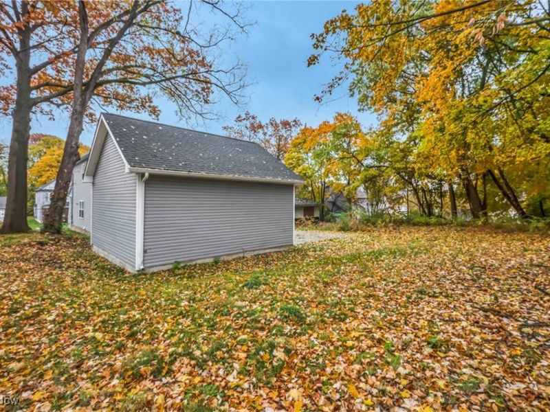 492 Douglas Street, Akron, OH 44307 Photo 44