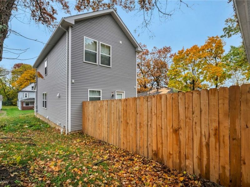 492 Douglas Street, Akron, OH 44307 Photo 45