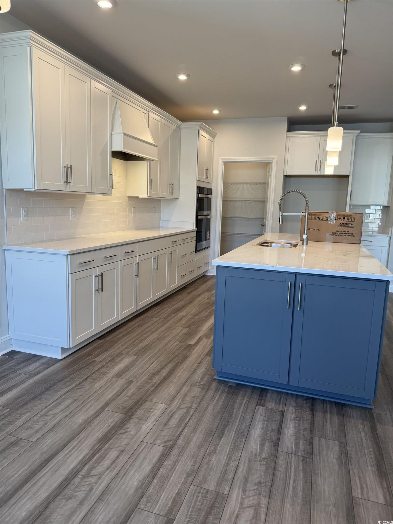 1439 Winding Creek Way Photo 4