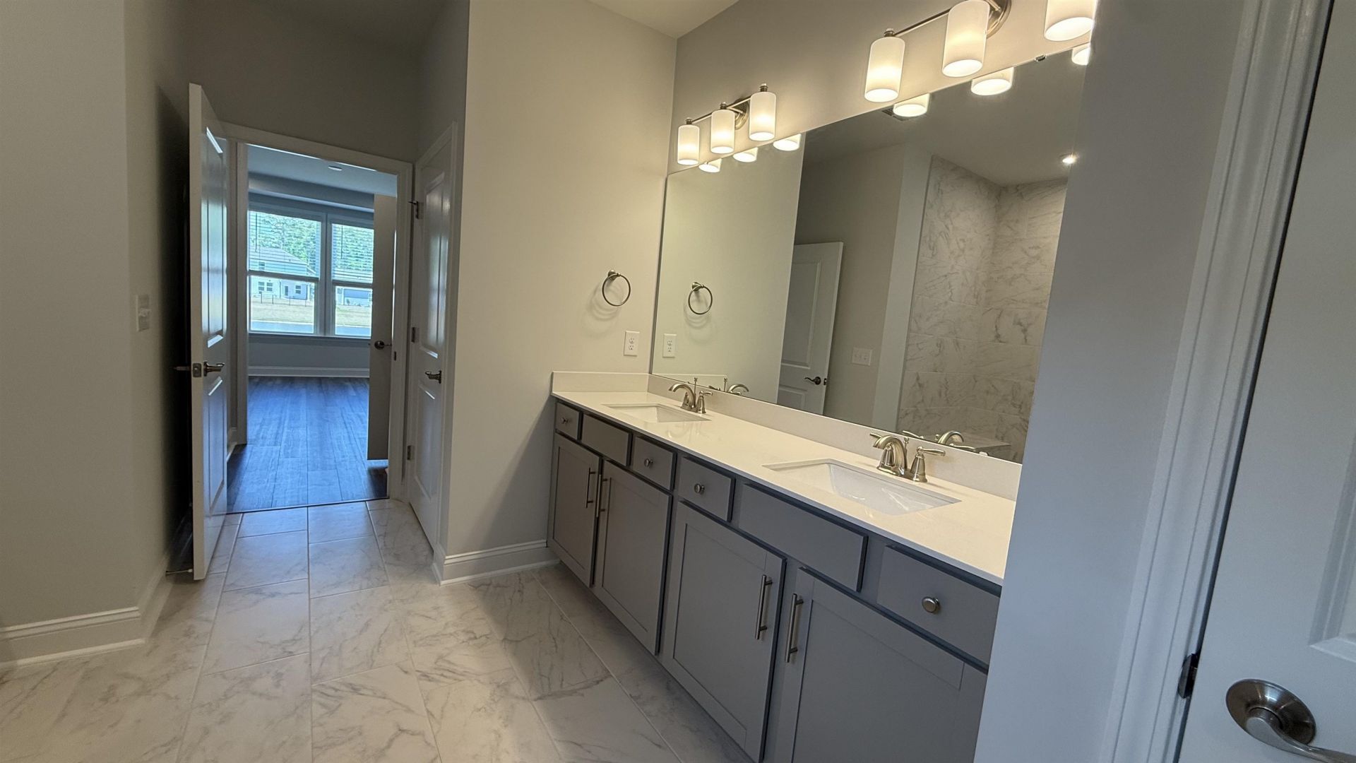 1439 Winding Creek Way Photo 7