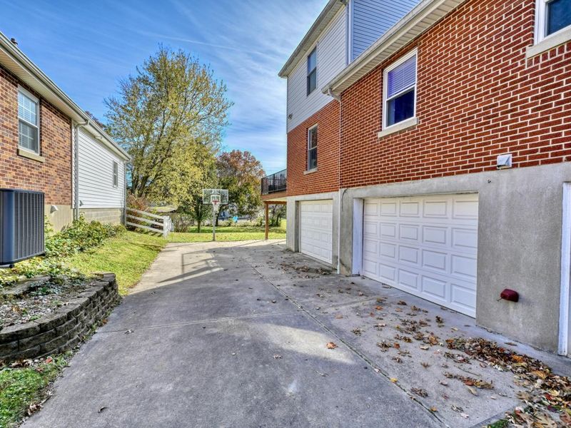 40 W Crittenden Avenue, Fort Wright, KY 41011 Photo 3