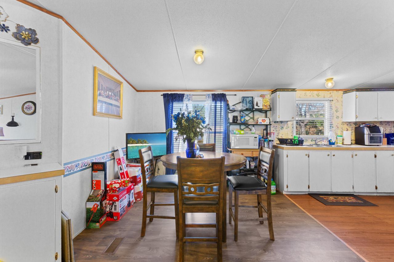 168 Blessing Road Photo 8