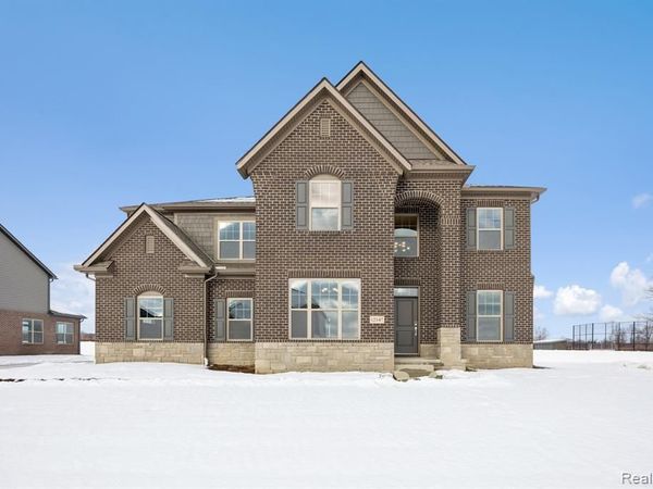 12147 Moore Lane, Washington Twp, MI 48094