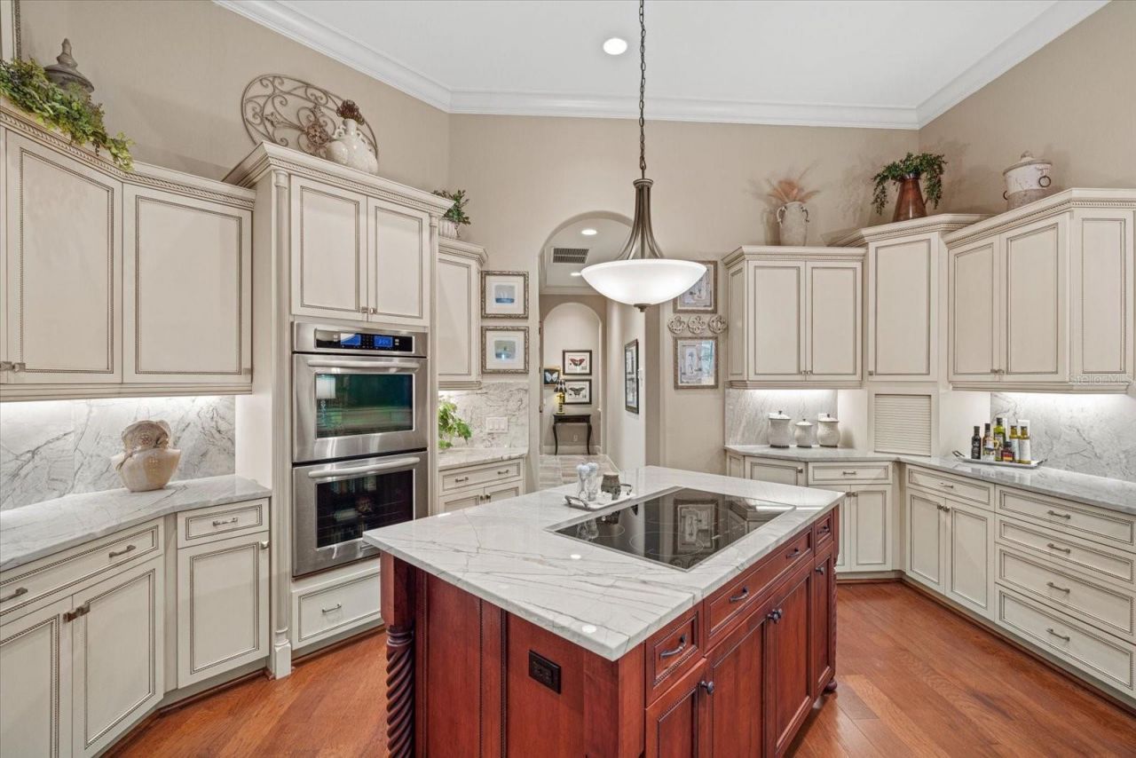 612 Armada Road S, Venice, FL 34285 Photo