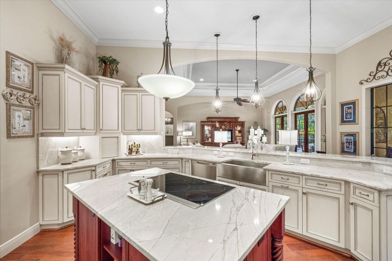 612 Armada Road S, Venice, FL 34285 Photo