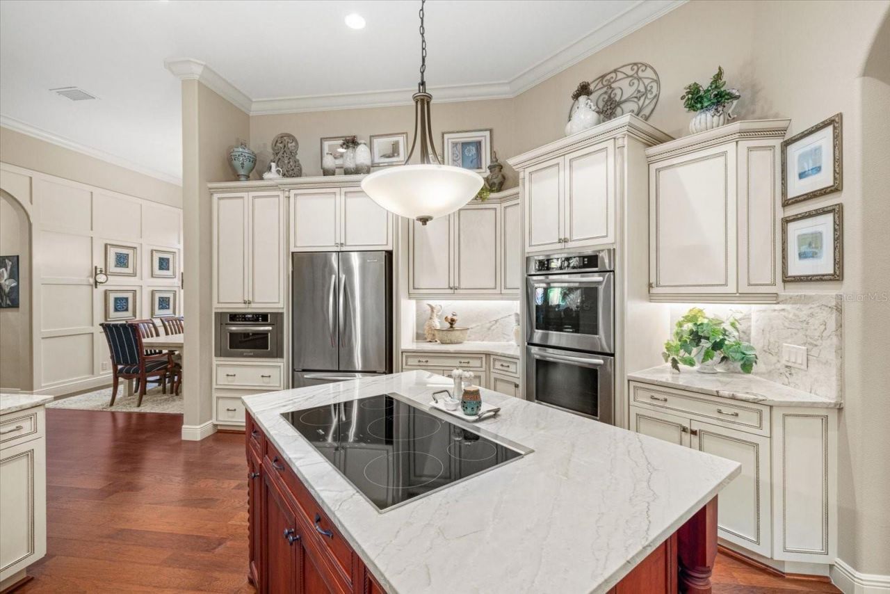 612 Armada Road S, Venice, FL 34285 Photo