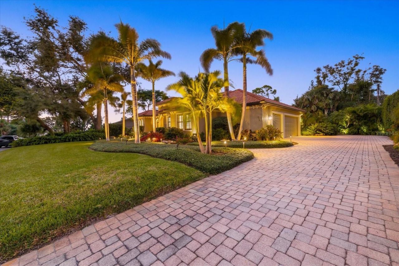 612 Armada Road S, Venice, FL 34285 Photo