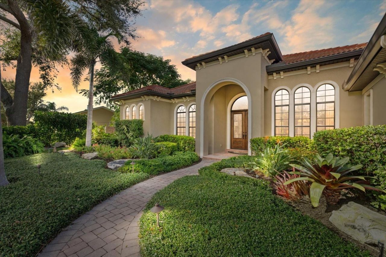 612 Armada Road S, Venice, FL 34285 Photo