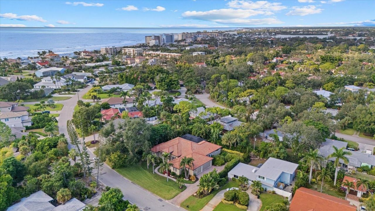 612 Armada Road S, Venice, FL 34285 Photo