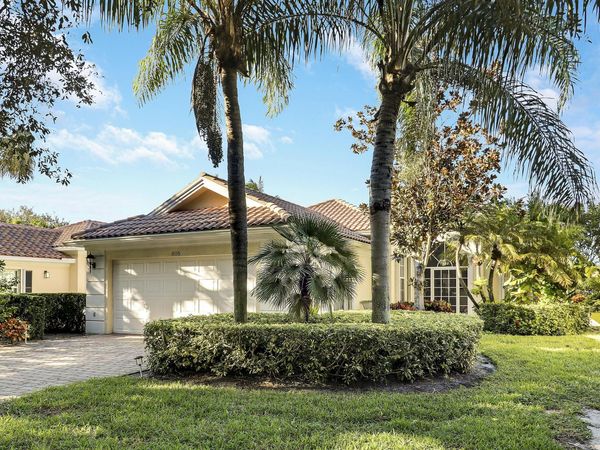 805 Niemen Drive, Palm Beach Gardens, FL 33410