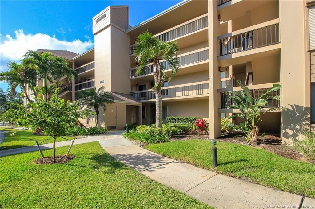 4720 NE Sandpebble Trace, Unit 403, Stuart, FL 34996 Photo