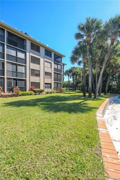 4720 NE Sandpebble Trace, Unit 403, Stuart, FL 34996 Photo