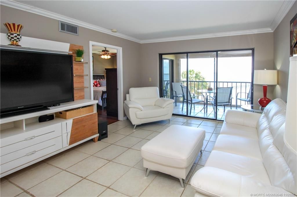 4720 NE Sandpebble Trace, Unit 403, Stuart, FL 34996 Photo