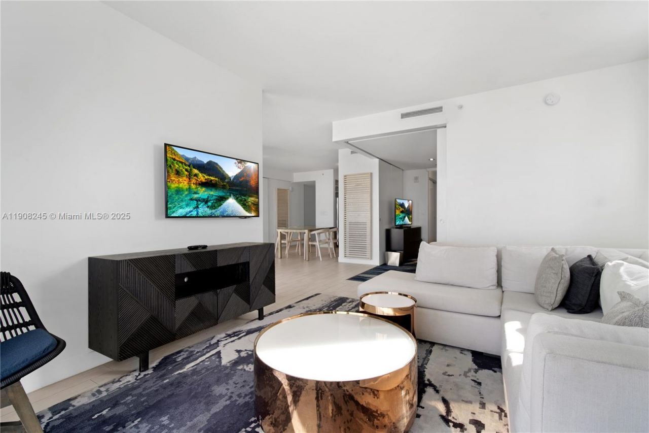 3101 Bayshore Dr, Unit 1102, Fort Lauderdale, FL 33304 Photo