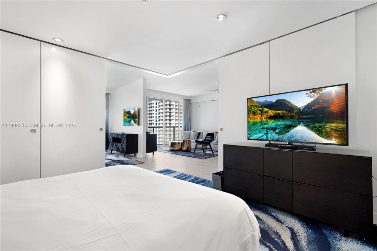 3101 Bayshore Dr, Unit 1102, Fort Lauderdale, FL 33304 Photo