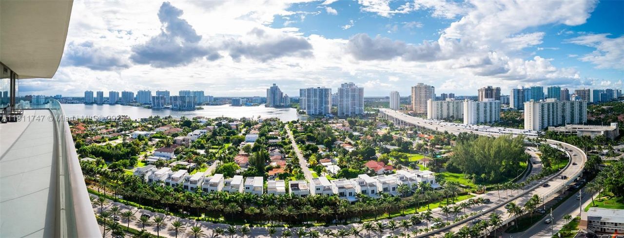 18975 Collins Ave, Unit 1705, Sunny Isles Beach, FL 33160 Photo