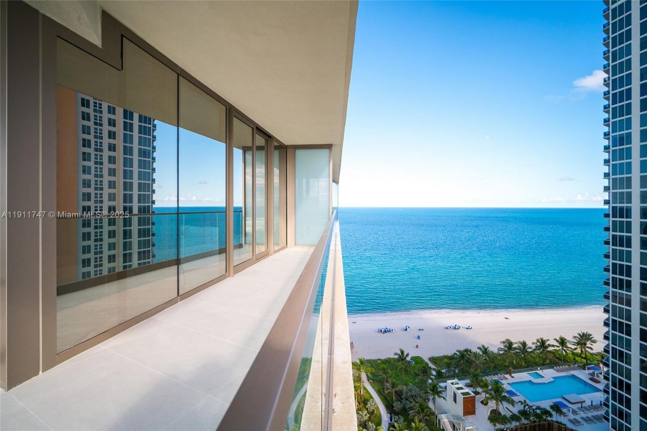 18975 Collins Ave, Unit 1705, Sunny Isles Beach, FL 33160 Photo