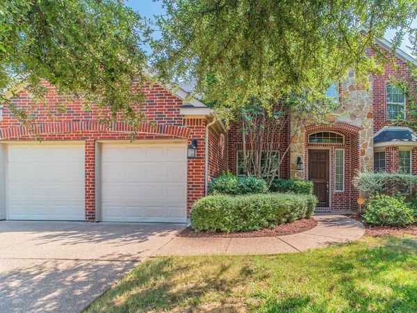3039 Rosina, Grand Prairie, TX 75054