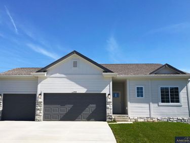 11208 Grebe Street, Omaha, NE 68142