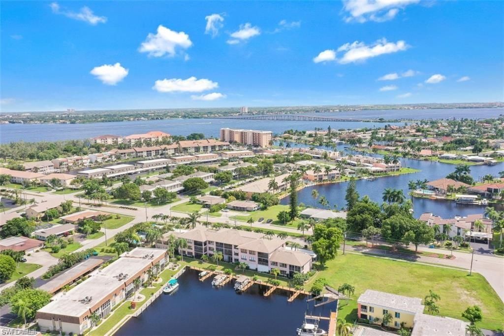 1835 Beach Pky, Unit 303, Cape Coral, FL 33904 Photo
