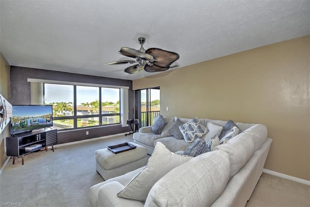 1835 Beach Pky, Unit 303, Cape Coral, FL 33904 Photo