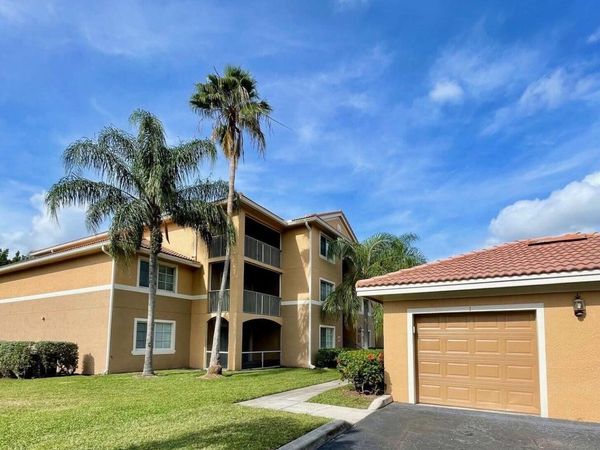 3718 NW Adriatic Lane, Unit 302, Jensen Beach, FL 34957