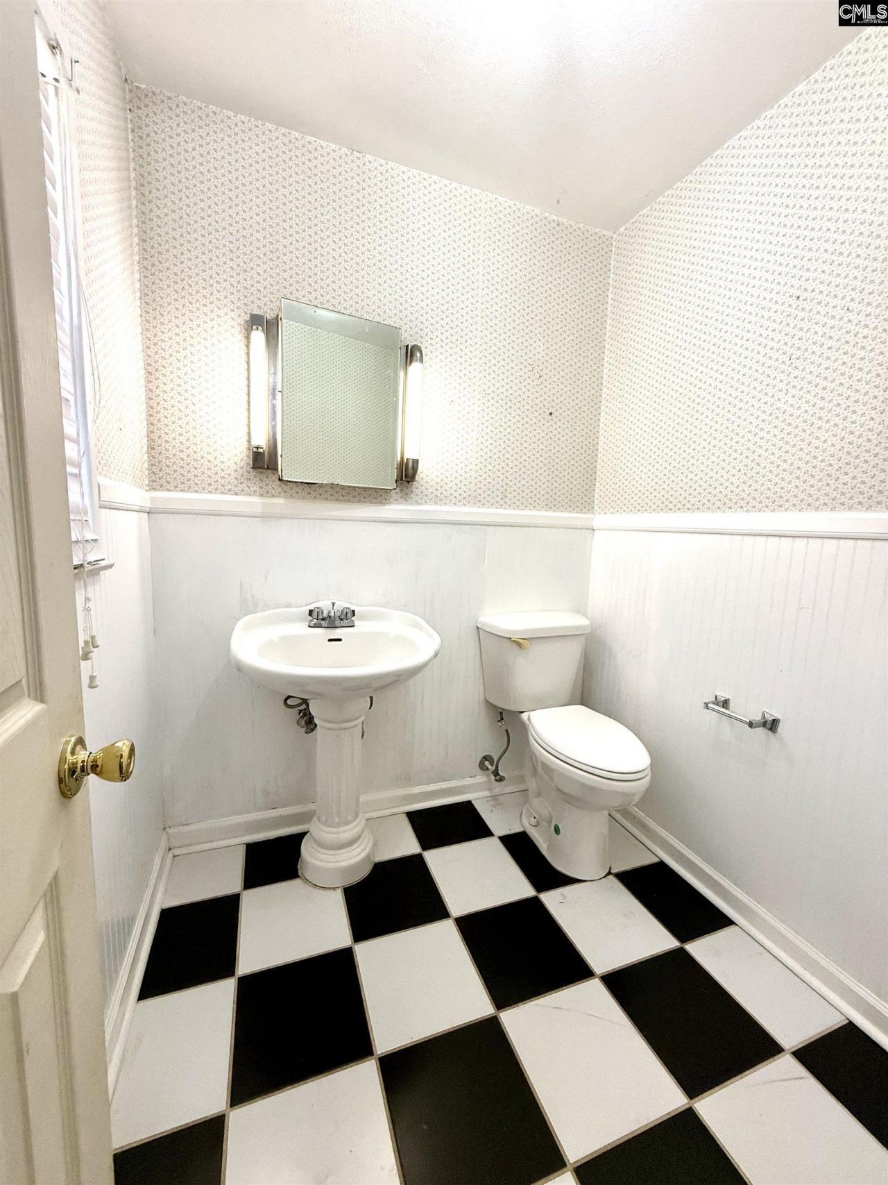 215 Mill Street Photo 11