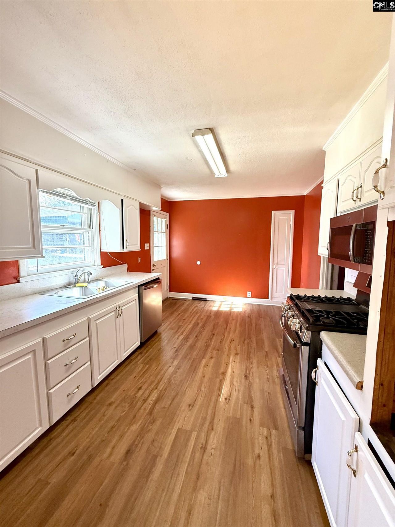 215 Mill Street Photo 6