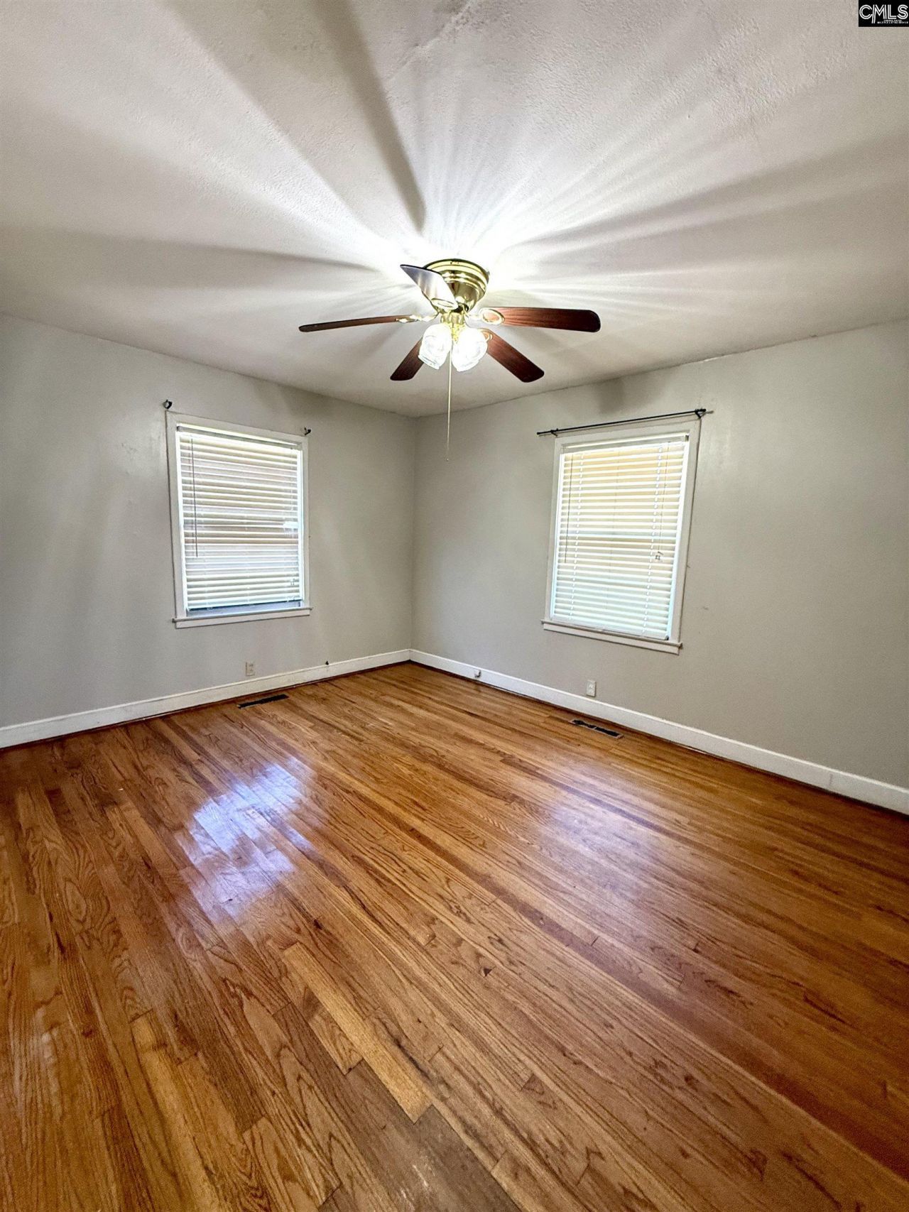 215 Mill Street Photo 7