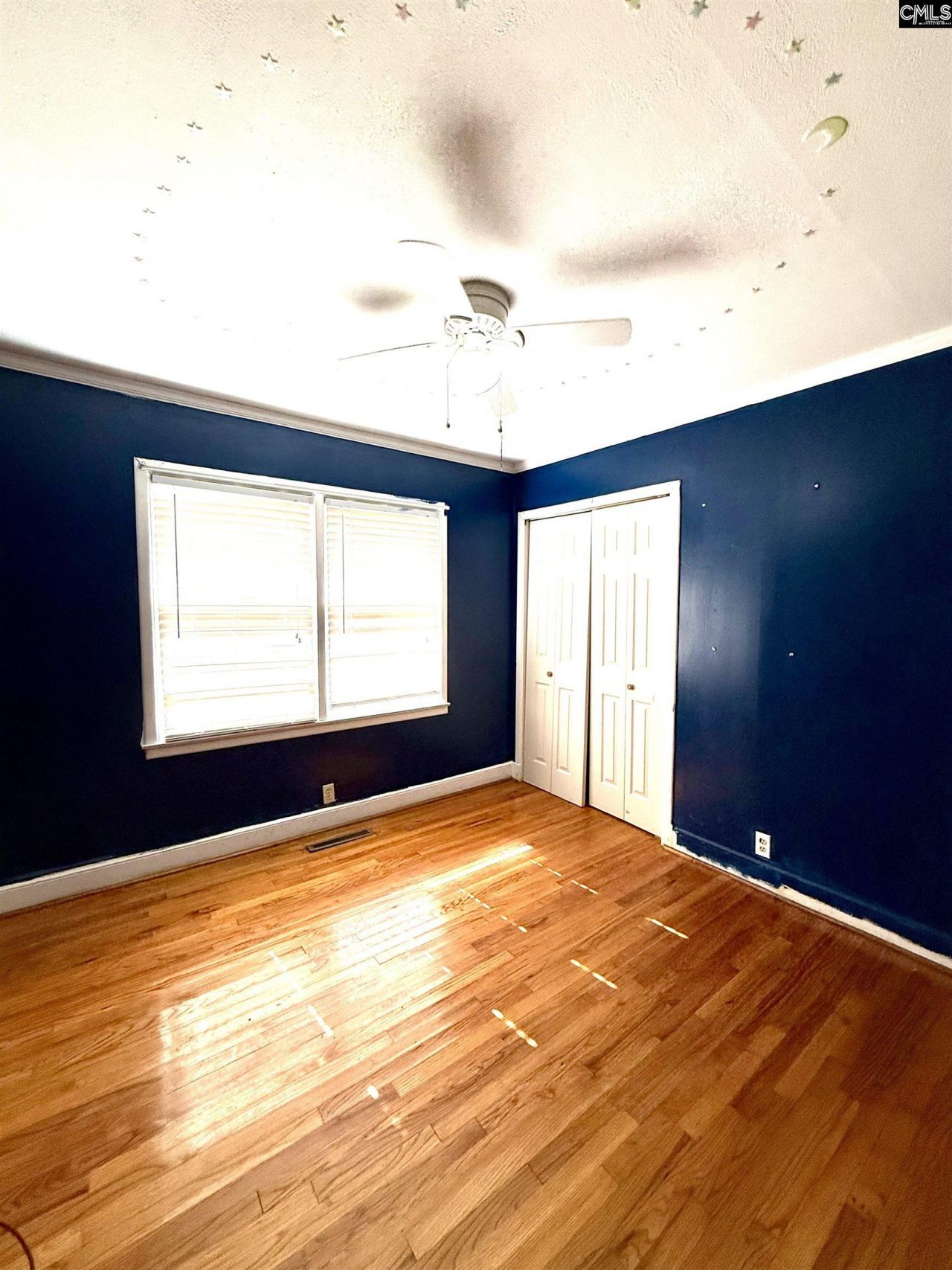 215 Mill Street Photo 8