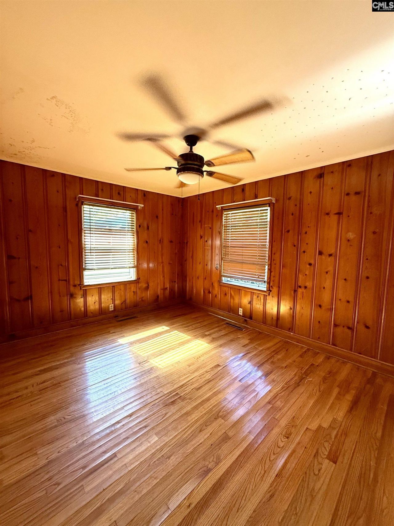 215 Mill Street Photo 9