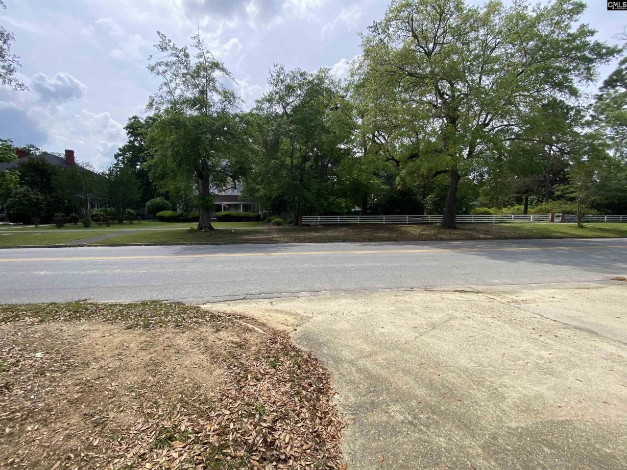 1310 Lyttleton Street Photo 5